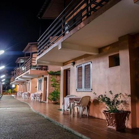 Apart Hotel Natural Del Dayman Salto Buitenkant foto